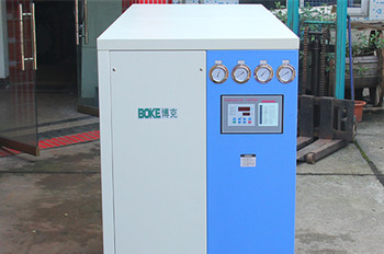 冷水機出現(xiàn)異常需要檢查哪些地方？